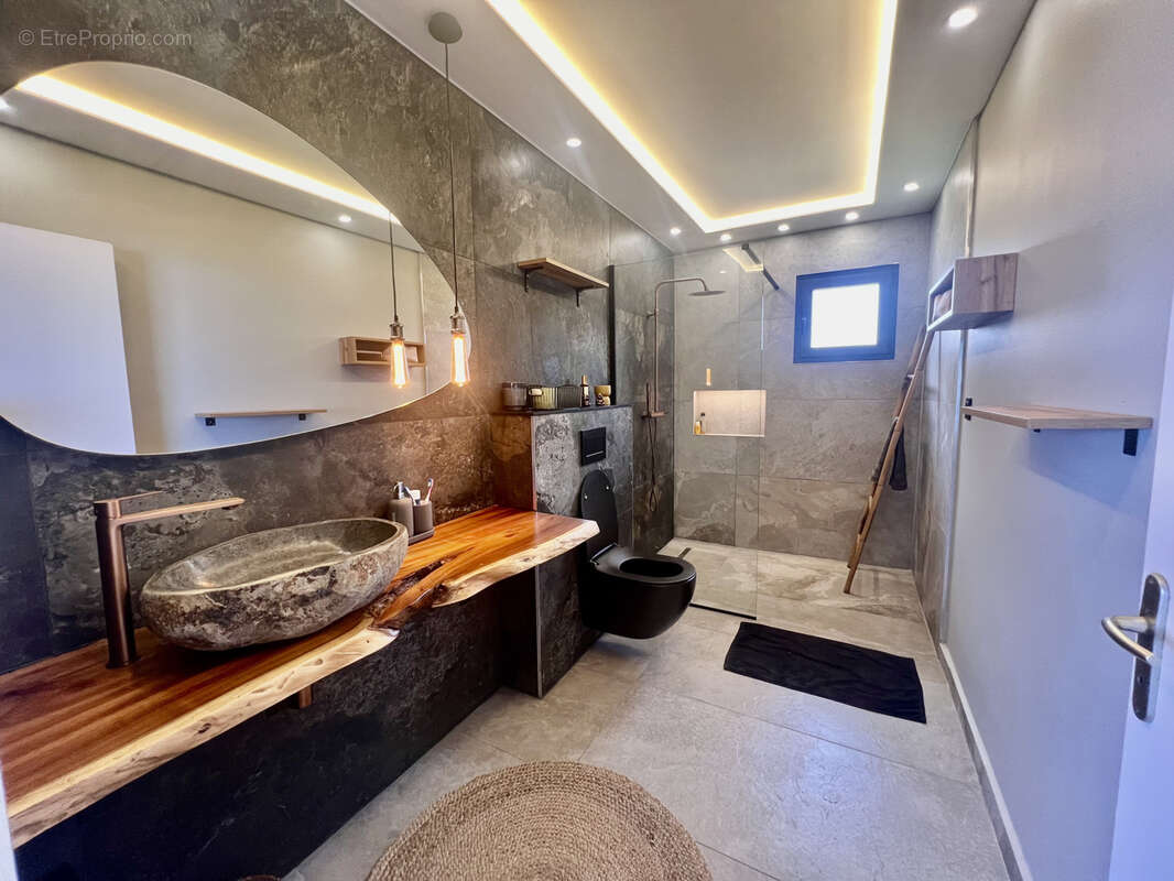 Maison à SAINT-DENIS