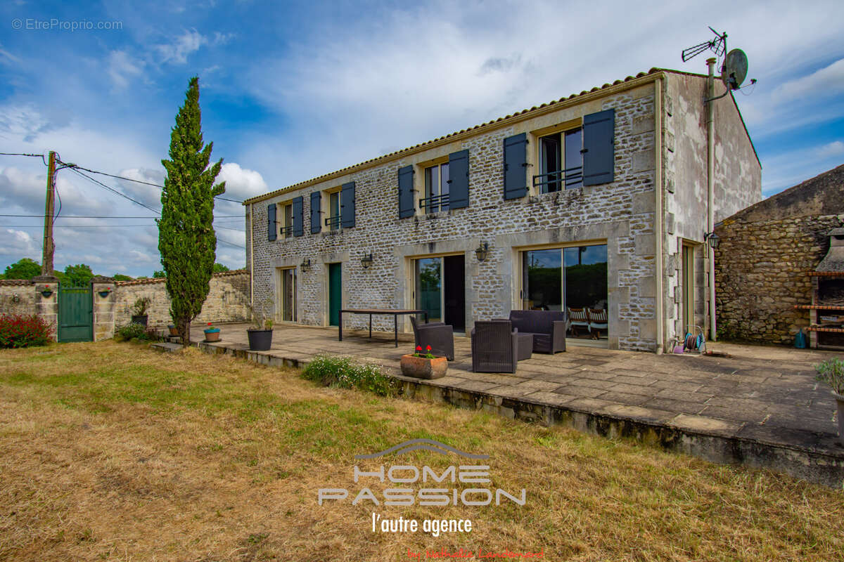 Maison à NIEULLE-SUR-SEUDRE