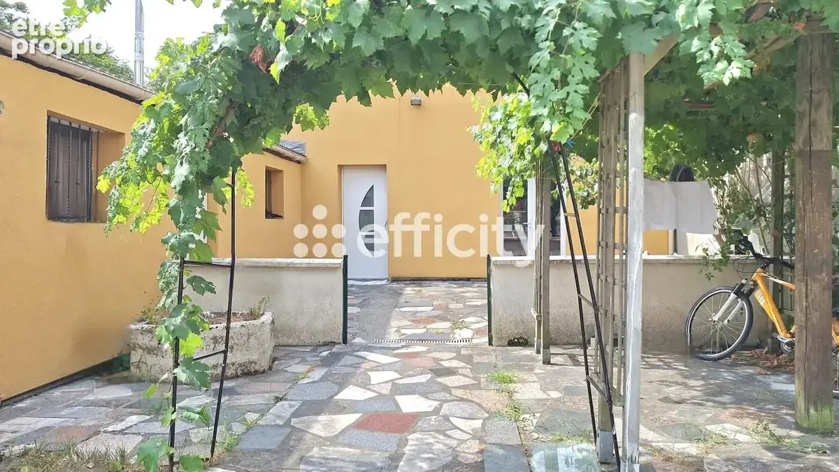 Maison 110 m² à Bondy  - photo 15