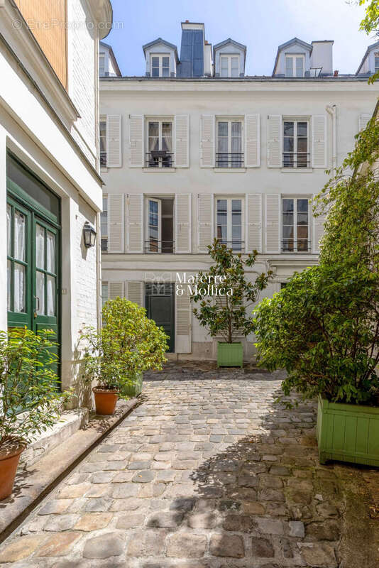 Appartement 87 m² à Paris-6e  - photo 6