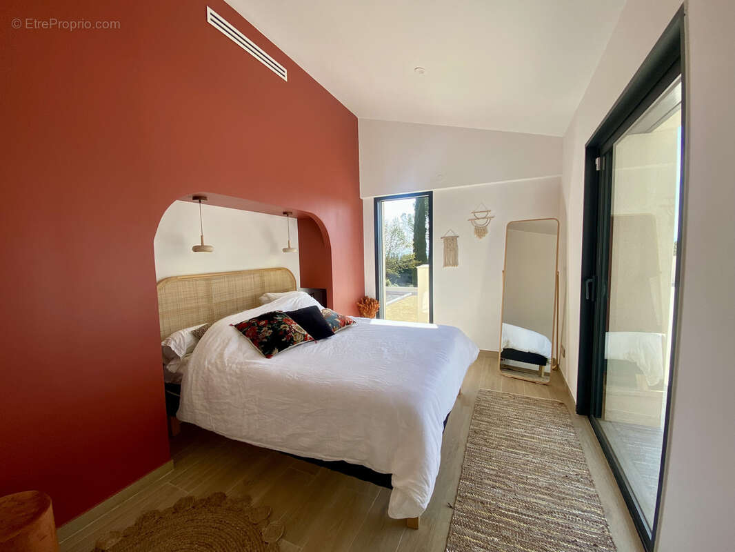 Maison à VILLEMOUSTAUSSOU