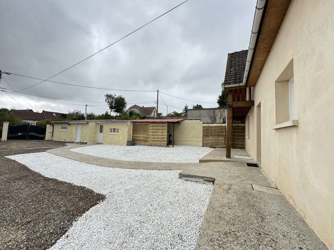 Maison à BLANGY-TRONVILLE