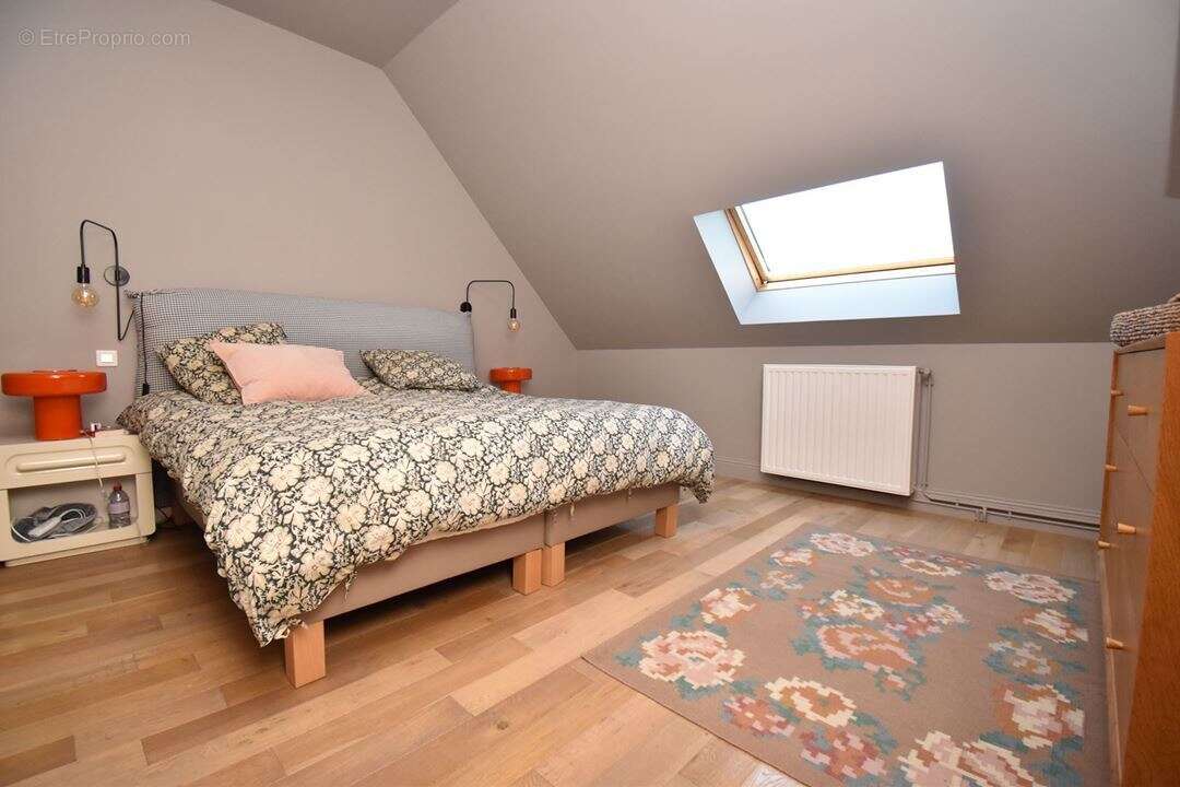 Maison 221 m² à Villers-Guislain  - photo 8