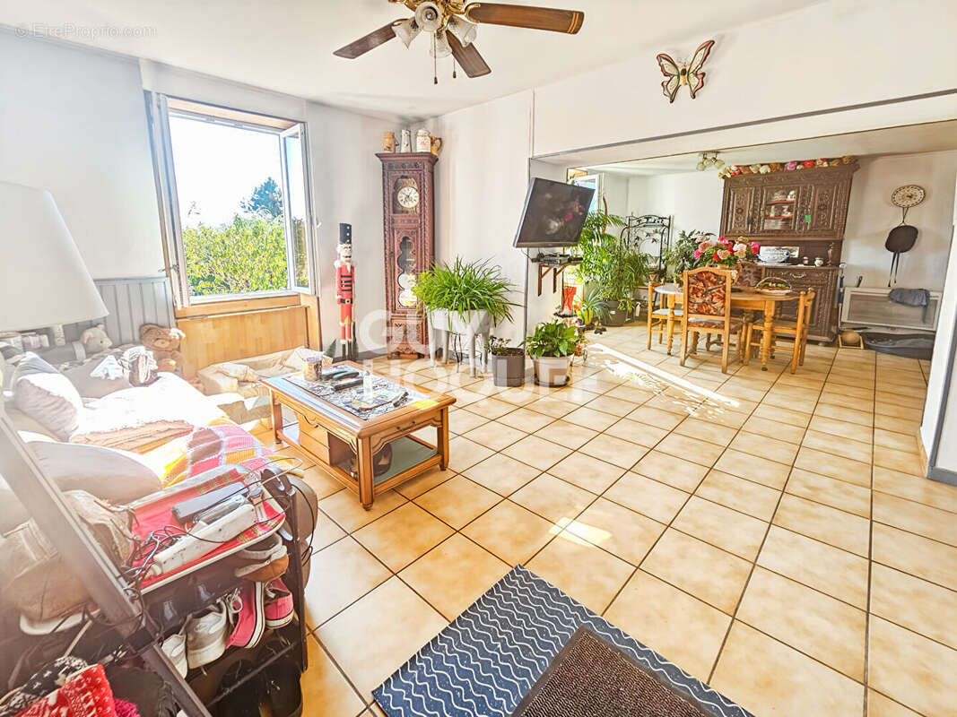 Maison à CHAUMES-EN-BRIE