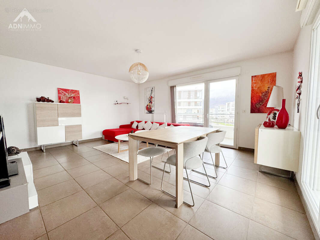 Appartement à SAINT-GENIS-POUILLY