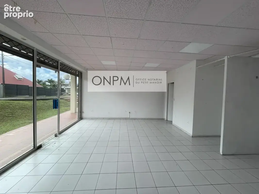 Commerce 36 m² à vendre à Le Diamant (97223) - photo 2