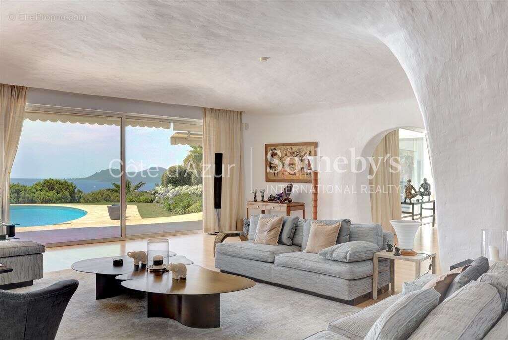 Cannes Californie, villa d'inspiration Couëlle avec vue panoramique, piscine et maison d'invités - photo 4