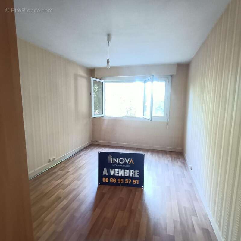 Appartement 64 m² à Lorient  - photo 5
