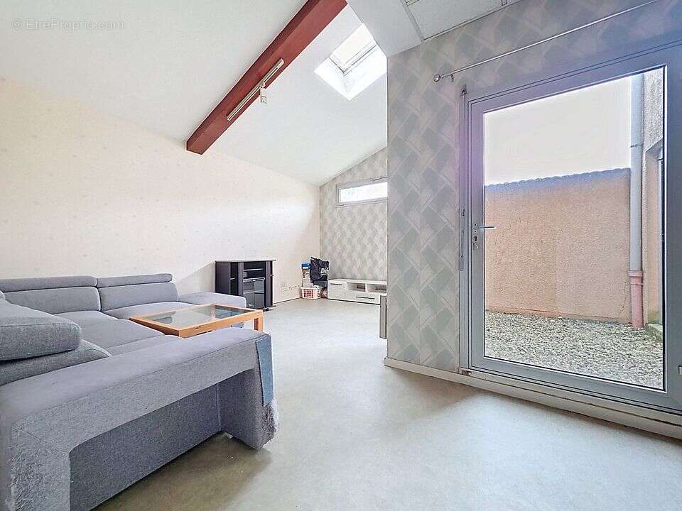 Appartement - 1 Chambre - Terrasse - Une Place de parking privative - Au cœur du village - photo 8