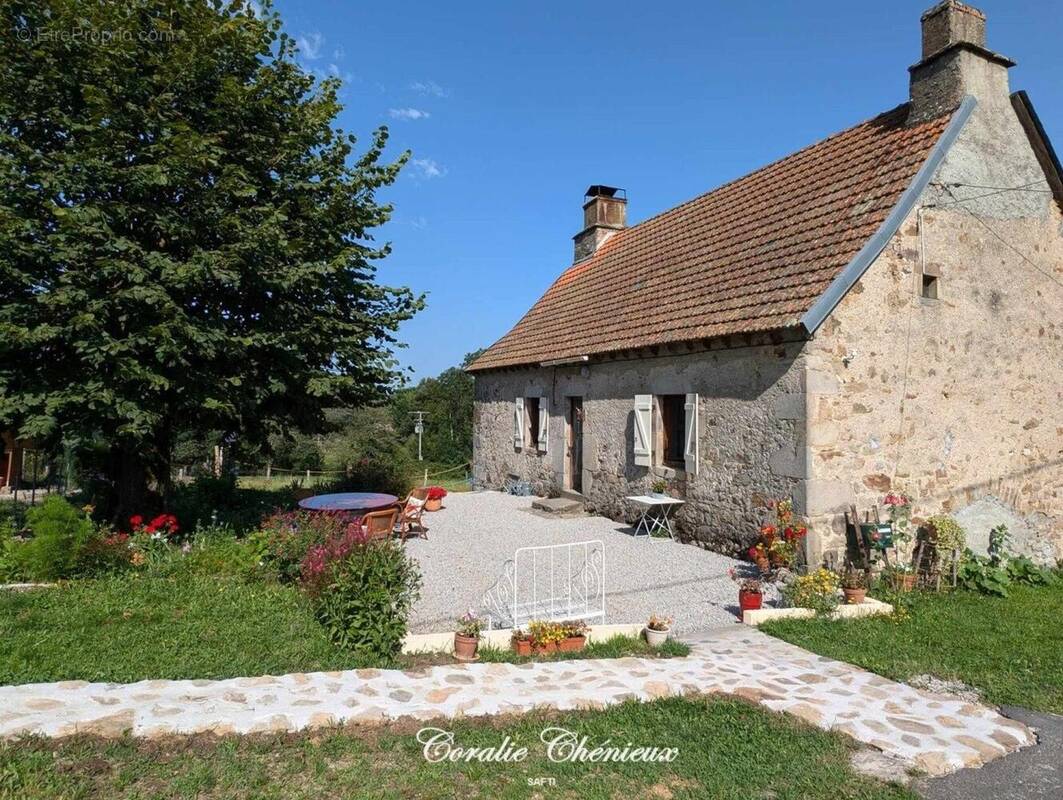 Photo 1 - Maison à BASSIGNAC