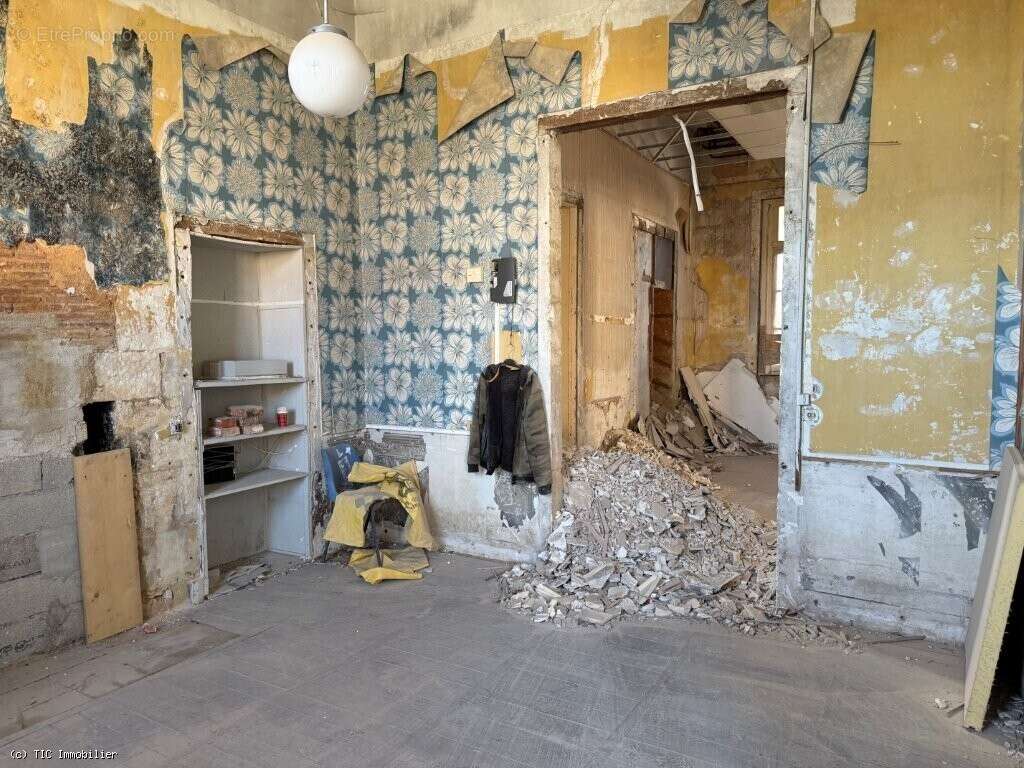 Petite Maison de Ville Rénovée Avec Projet de Rénovation Pour L'Ancienne Sous-Préfecture - photo 12