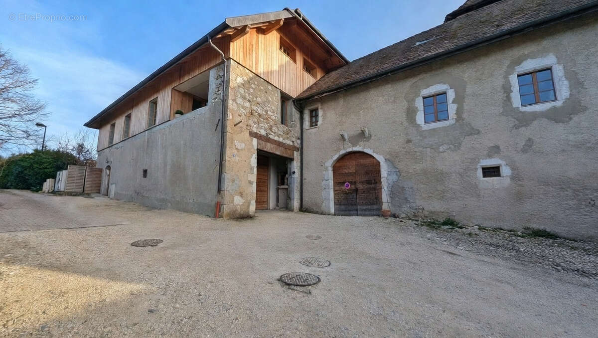 Appartement à SEYNOD