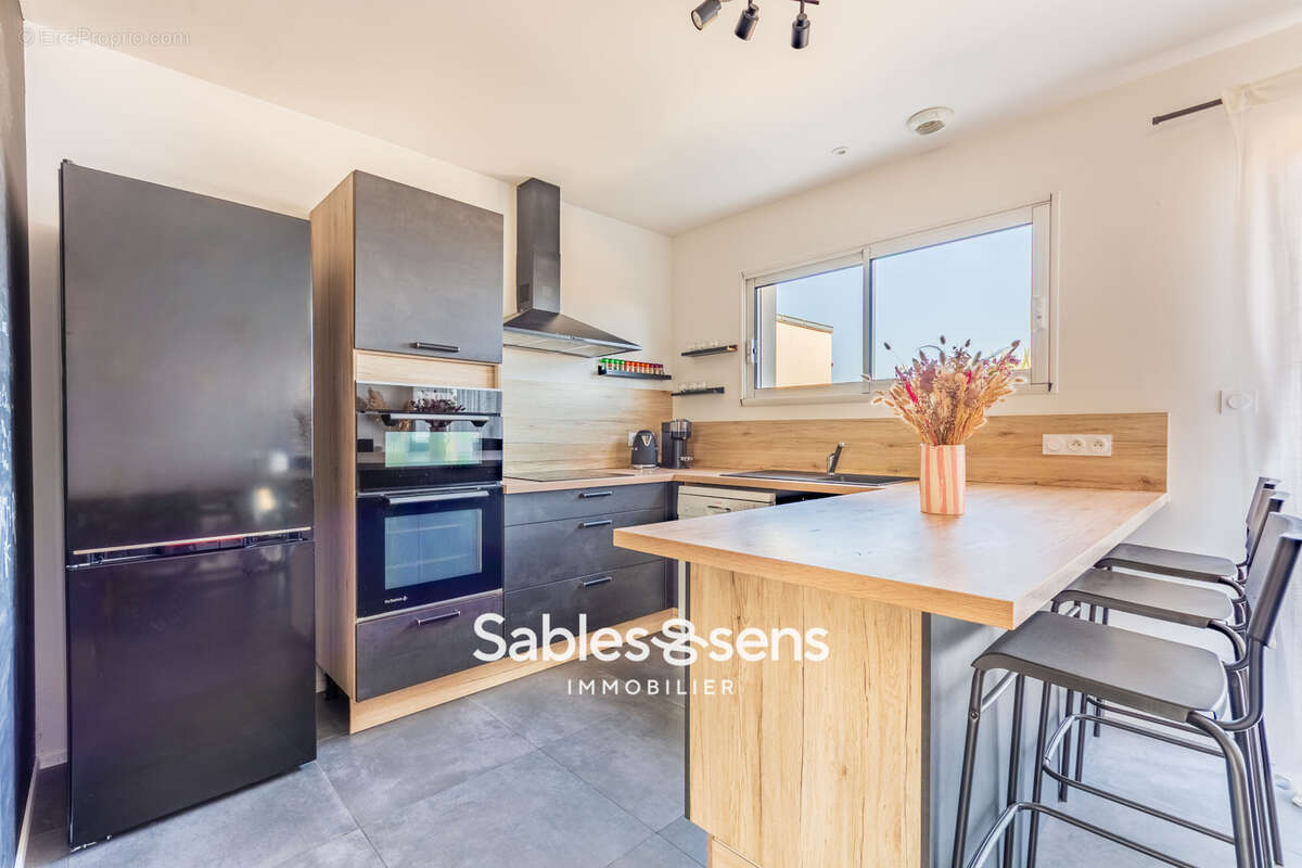 Maison T4 de plain-pied sur la commune des Achards - photo 4