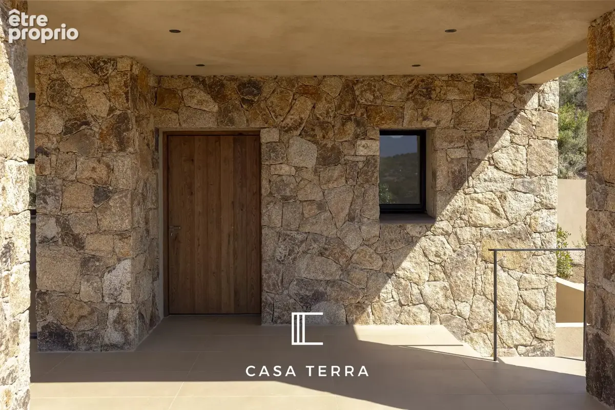 VÉDA - Villa neuve avec vue dégagée, piscine et garage / Cabanon - photo 10