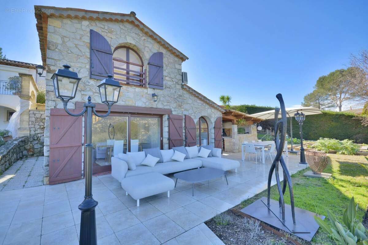 Maison à PEYMEINADE