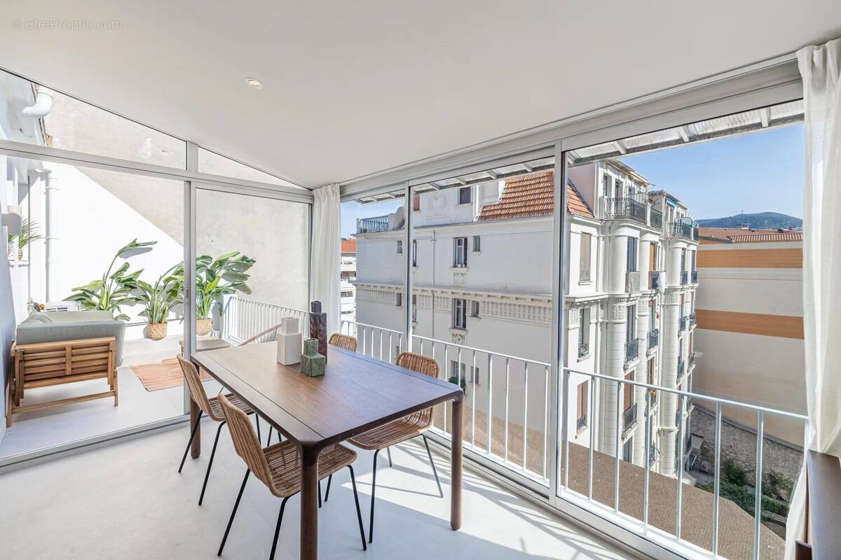 Appartement à NICE
