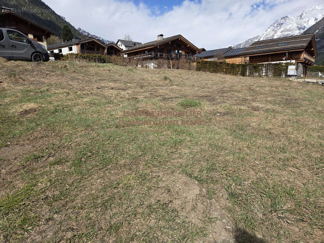 Parcelle constructibles à vendre / Chamonix Mont-Blanc - Terrain à CHAMONIX-MONT-BLANC