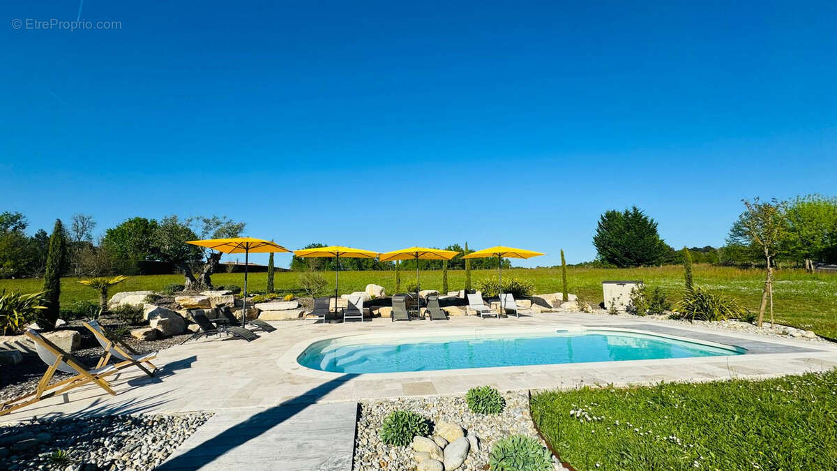 Maison à VILLEFRANCHE-DE-LONCHAT