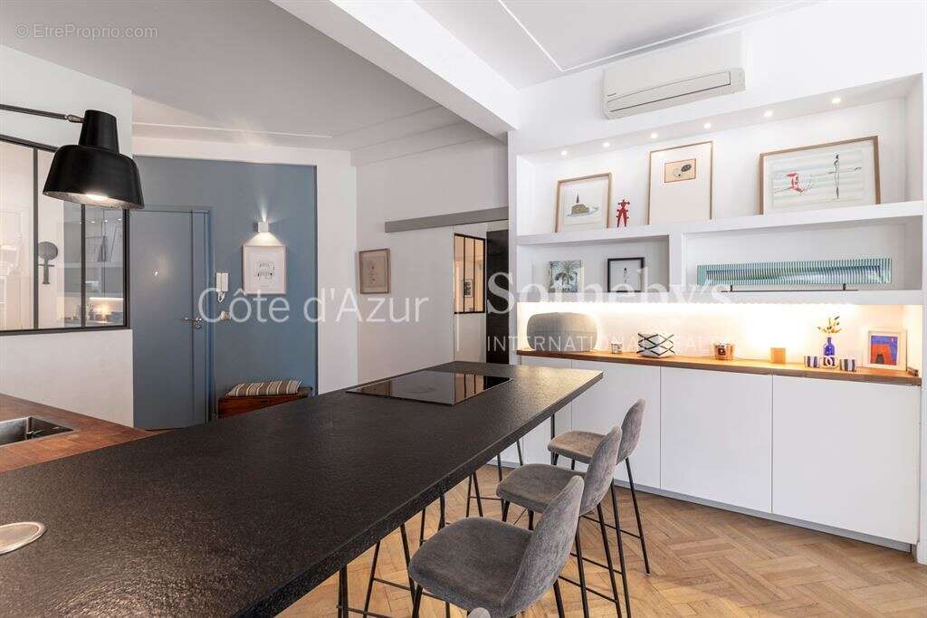 Appartement bourgeois rénové dans un immeuble d'architecte au cœur de Nice - photo 12