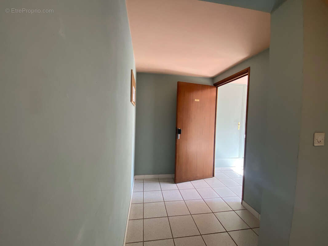 Appartement 3 pièces de 66m2 env, garage,  2 places de parking - photo 20