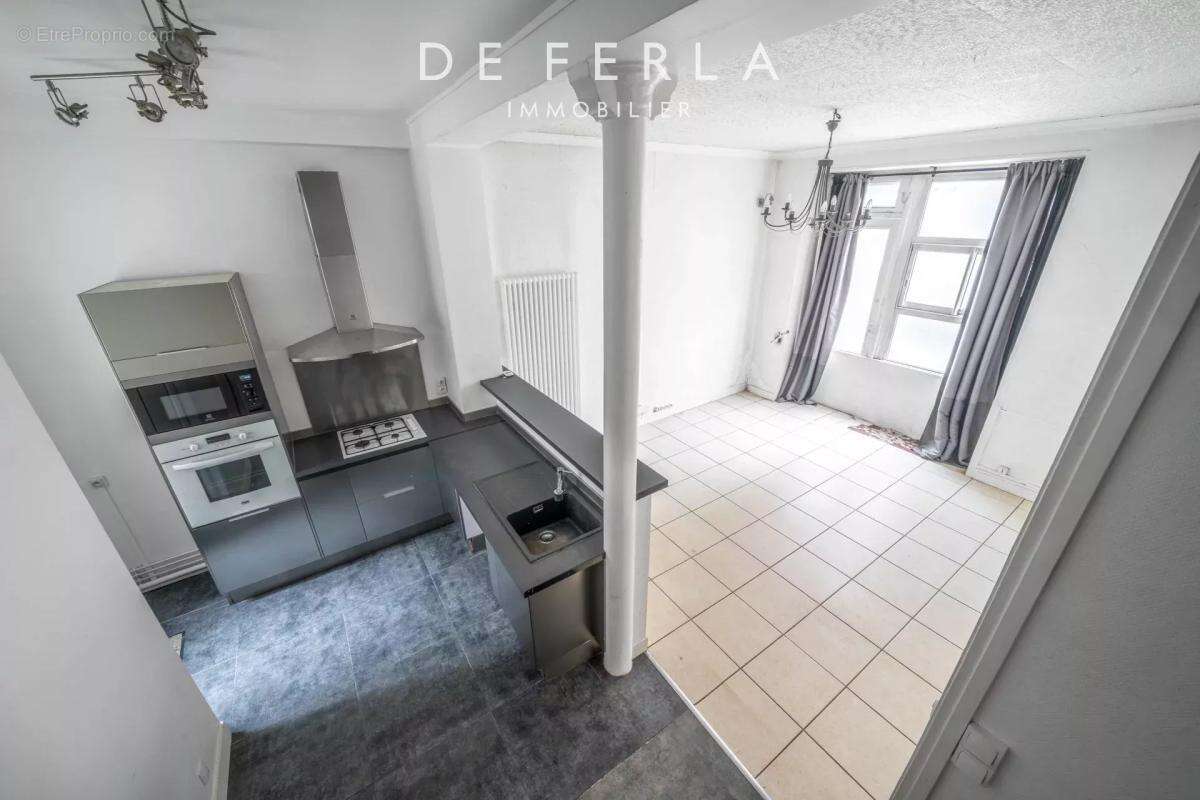 Appartement à PARIS-15E