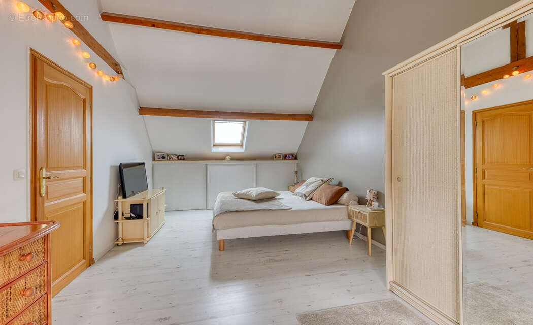 Maison à OZOIR-LA-FERRIERE