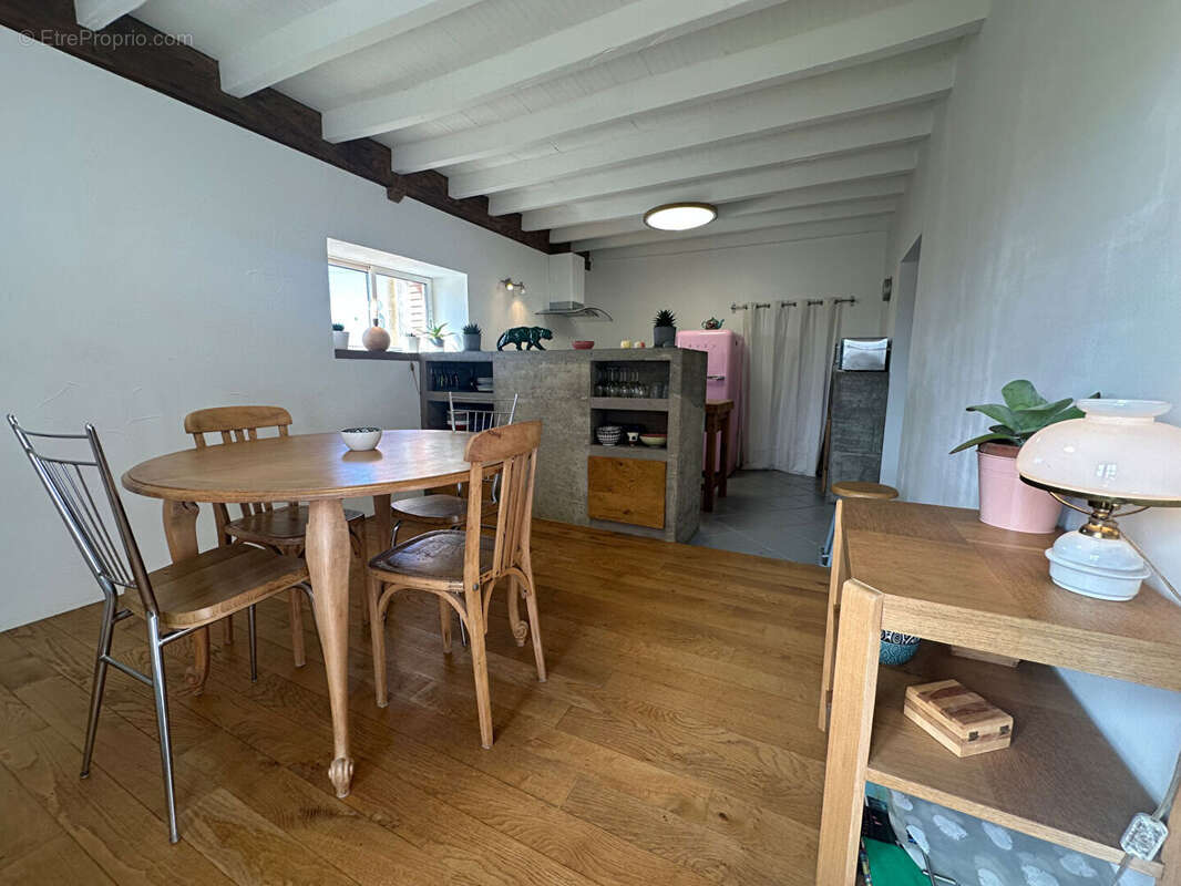 Maison à VILLEFRANCHE-D'ALBIGEOIS