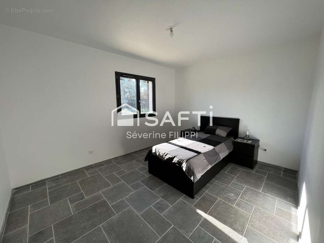 Photo 8 - Maison à LE CANNET-DES-MAURES