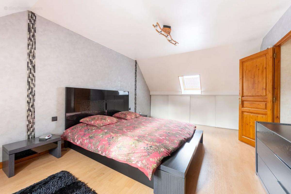 Maison à BALAGNY-SUR-THERAIN