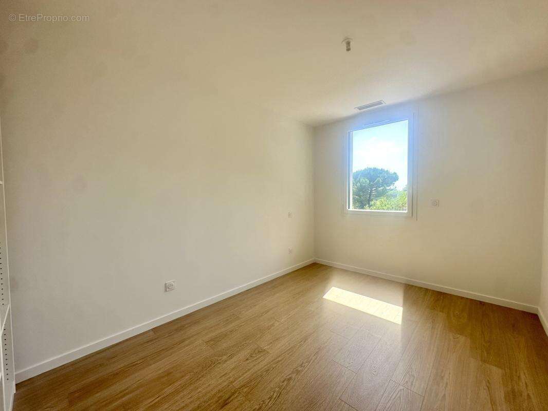 Maison neuve T4 110m² — Saint-Caprais, prestations de qualité au calme - photo 9