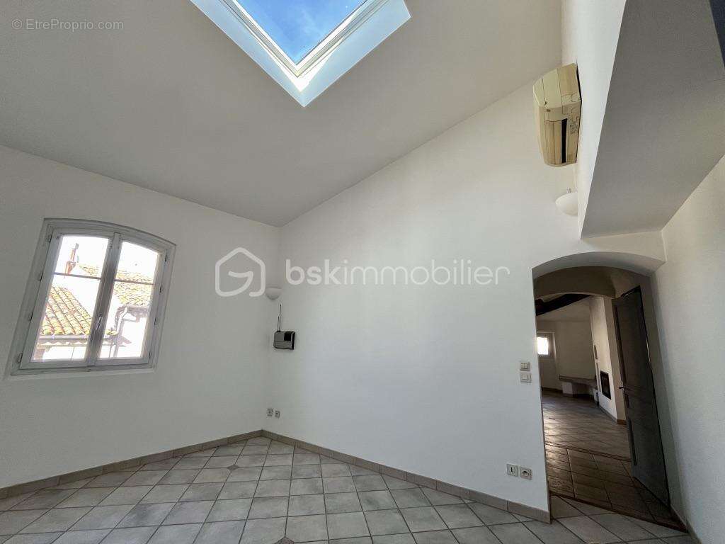 Charmant appartement T4 de 81 m2 en duplex au cœur de Roquebrune-sur-Argens - photo 11