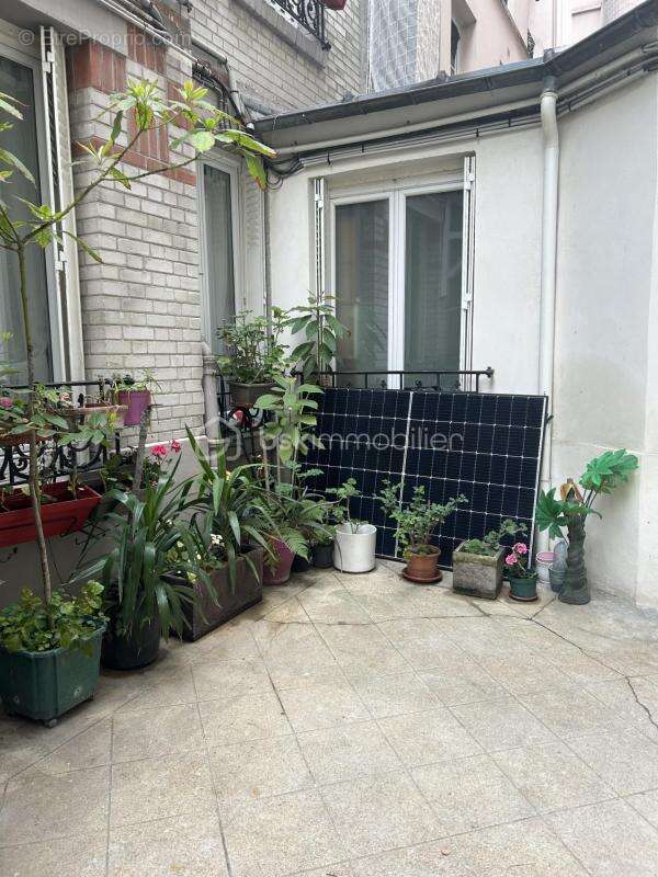 Appartement à PARIS-17E