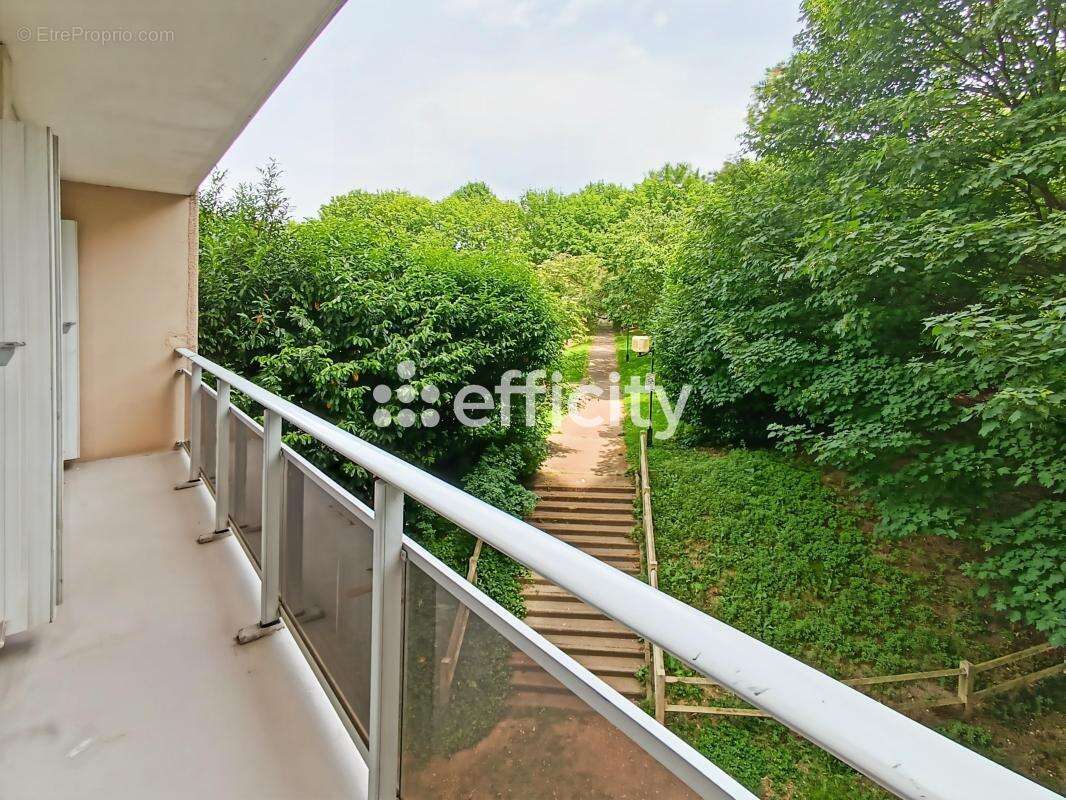 Appartement à LE PETIT-QUEVILLY