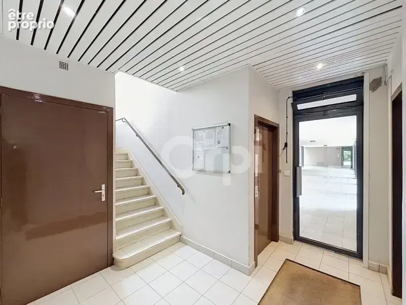 Appartement À Vendre - photo 11