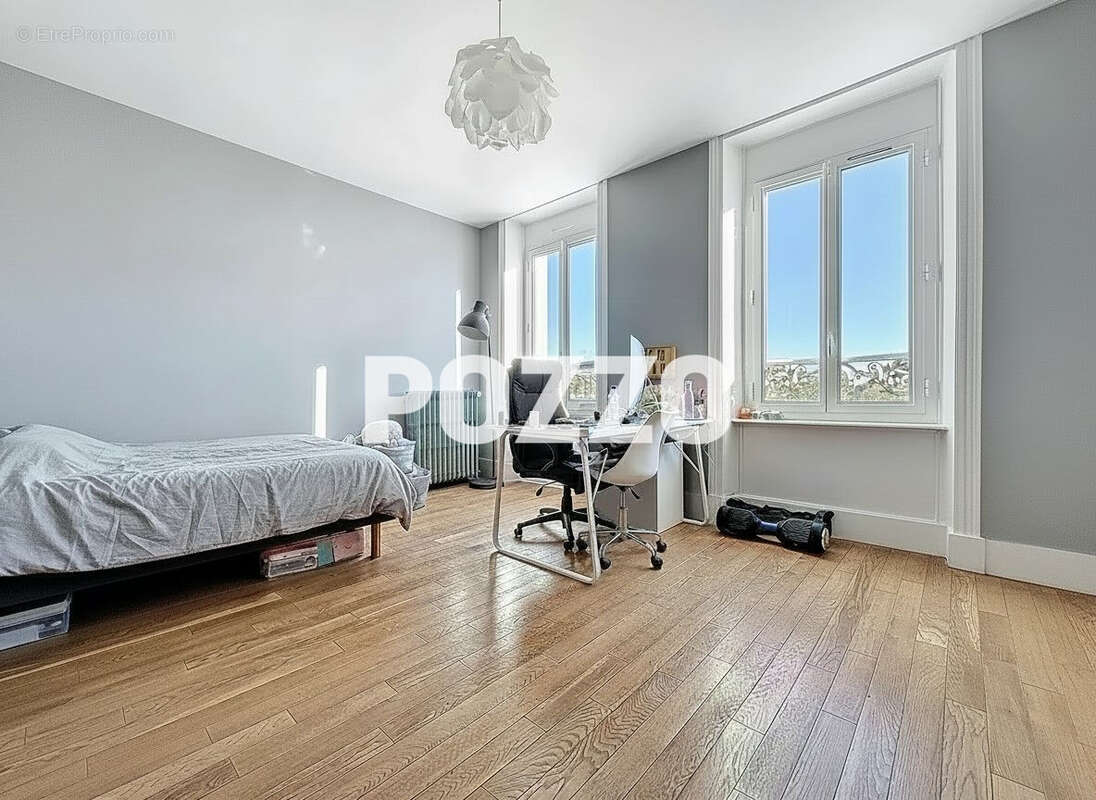 Maison à DONVILLE-LES-BAINS