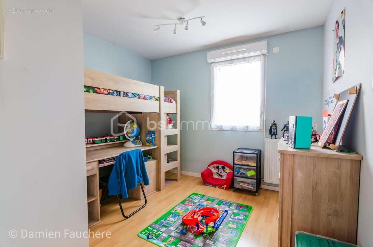 Maison à VAUX-LE-PENIL