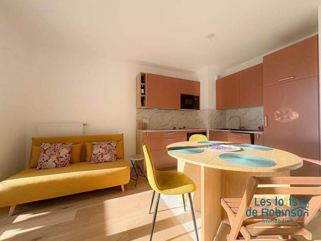 Appartement à LE PLESSIS-ROBINSON