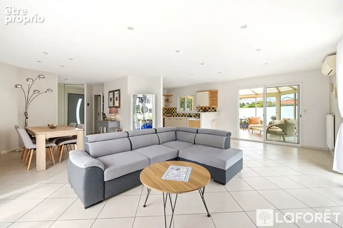 Maison à vendre à Biscarrosse Bourg  - Plain-pied 4 chambres, véranda, garage et terrain de 700 m² - photo 3