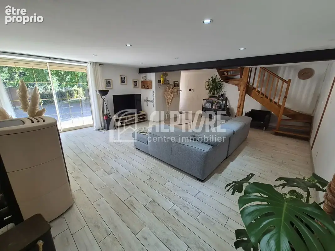 Maison Sainte Hermine - 118m² habitable - 3 chambres - 1634m² de terrain. - photo 6