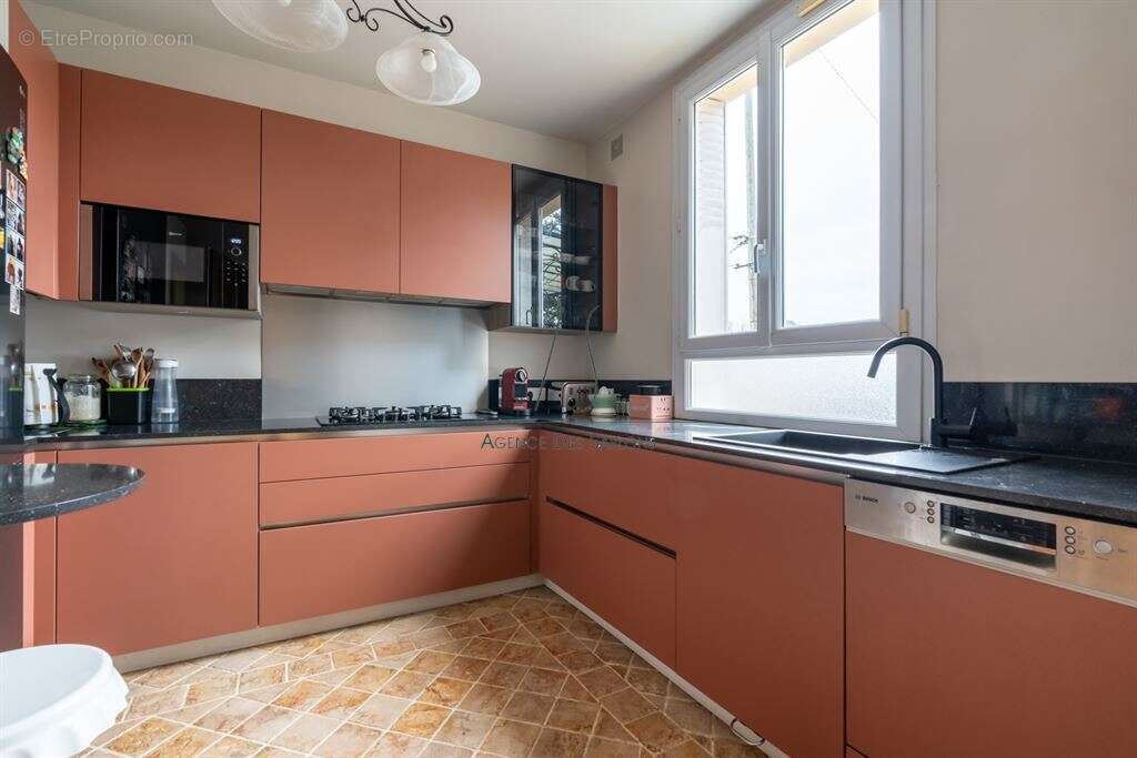 Maison 170 m² à Chatou  - photo 6