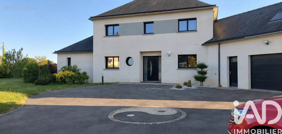 Photo 1 - Maison à MONTAUBAN-DE-BRETAGNE