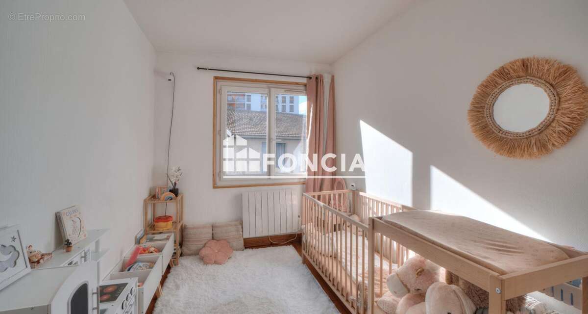 Appartement à BELLEGARDE-SUR-VALSERINE