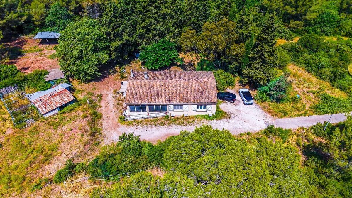 Photo 1 - Maison à SOLLIES-PONT