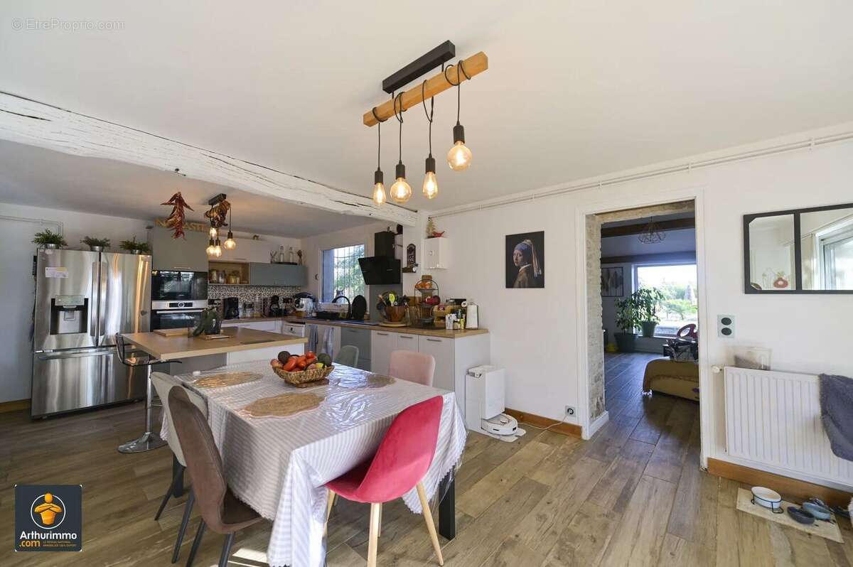 Maison à LA ROCHENARD