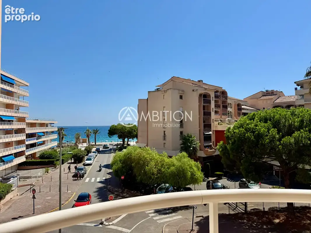 Appartement à FREJUS