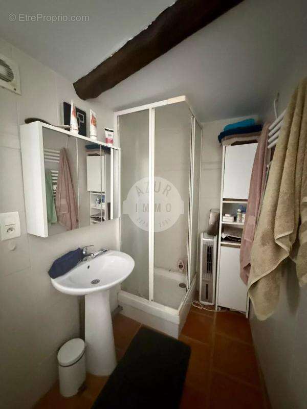 Appartement à ROQUEVAIRE