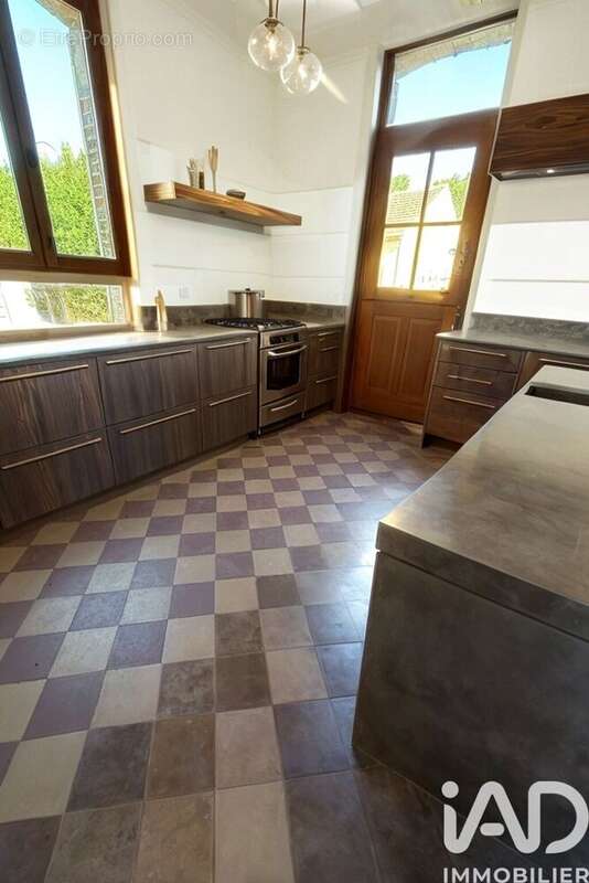 Photo 8 - Maison à LES ORMES-SUR-VOULZIE