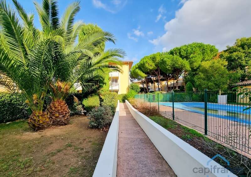 Appartement à LATTES