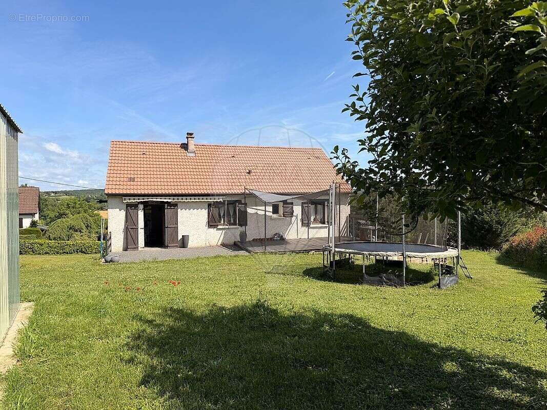 Maison à MONTIGNY-AUX-AMOGNES