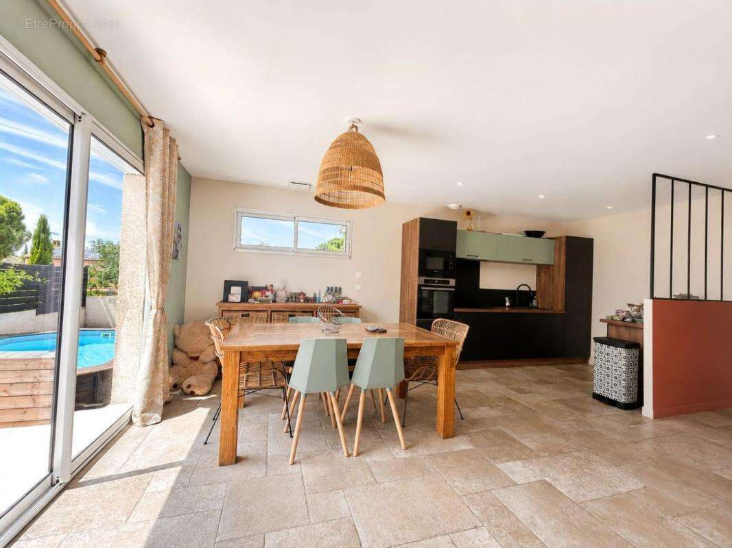 Maison 110 m² à Balaruc-Les-Bains  - photo 4